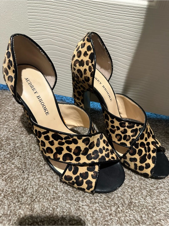 Audrey Brooke Shoes - Audrey Brooke Leopard Print D'Orsay Peep-Toe Heels - Tan and Black 7.5
